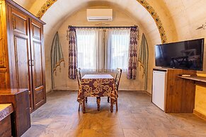 Walnut House