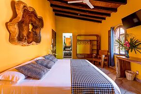 Hotel Suites La Hacienda