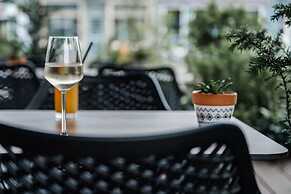 Hotel Café Restaurant Abina