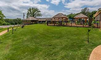 Lake Texoma Lodge and Resort