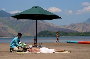 The Lighthouse Marina Resort