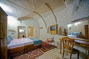 Elysée Cave House
