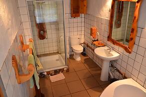 Antbear Drakensberg Lodge