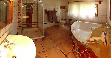 Antbear Drakensberg Lodge