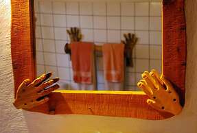 Antbear Drakensberg Lodge