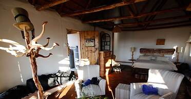 Antbear Drakensberg Lodge