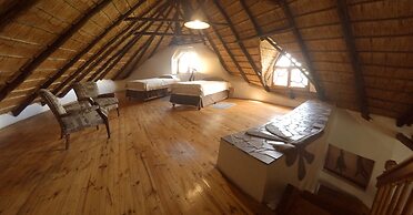 Antbear Drakensberg Lodge