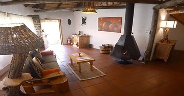 Antbear Drakensberg Lodge