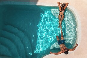 Art Maisons Aspaki Exclusive Suites