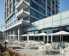 Element Vancouver Metrotown