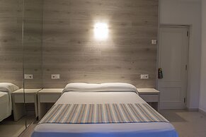 Hostal Sa Paissa - Adults Only