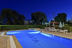 Trianta Hotel Apartments