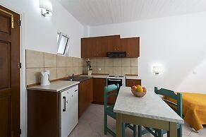 Trianta Hotel Apartments