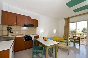 Trianta Hotel Apartments
