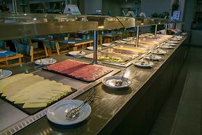 Hotel Oasis Salinas Sea