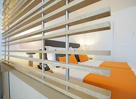 Hotel Oasis Salinas Sea