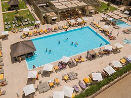 Hotel Oasis Salinas Sea