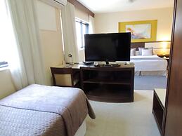 Mondrian Suite Hotel