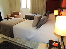 Mondrian Suite Hotel