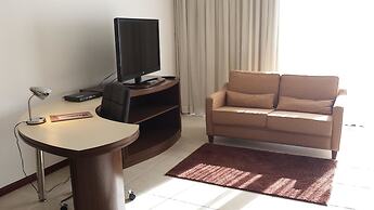 Mondrian Suite Hotel