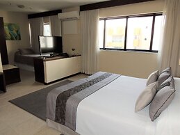 Mondrian Suite Hotel