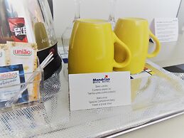 Mondrian Suite Hotel