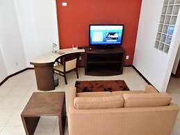 Mondrian Suite Hotel