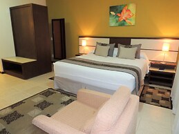 Mondrian Suite Hotel