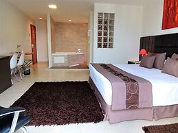 Mondrian Suite Hotel