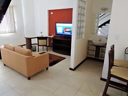 Mondrian Suite Hotel