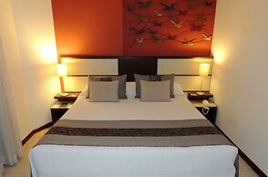 Mondrian Suite Hotel