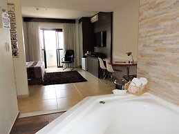 Mondrian Suite Hotel