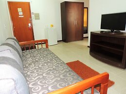 Mondrian Suite Hotel