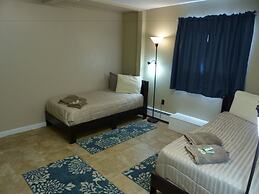 Bent Prop Inn & Hostel Downtown