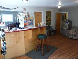 Bent Prop Inn & Hostel Downtown