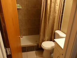 Bent Prop Inn & Hostel Downtown