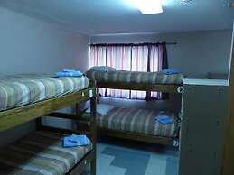 Bent Prop Inn & Hostel Downtown