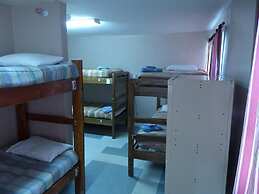 Bent Prop Inn & Hostel Downtown