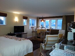 Above The Inlet B&B and Vacation Rental