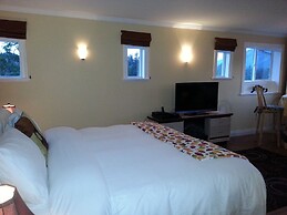 Above The Inlet B&B and Vacation Rental