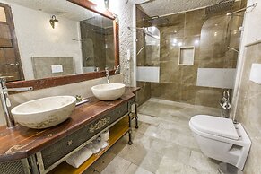 Imperial Cave Suites & Spa