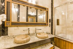 Imperial Cave Suites & Spa