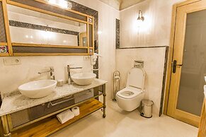 Imperial Cave Suites & Spa