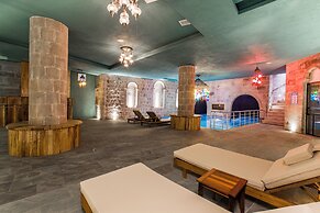 Imperial Cave Suites & Spa