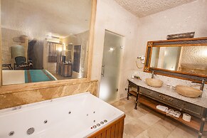 Imperial Cave Suites & Spa