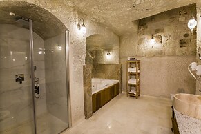Imperial Cave Suites & Spa