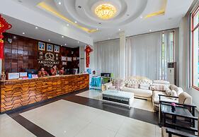 Aristocrat Residence & Hotel