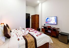 Aristocrat Residence & Hotel