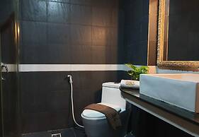 Aristocrat Residence & Hotel