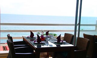 Aristocrat Residence & Hotel